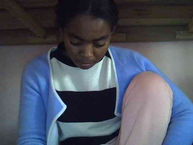 Angelinah75 webcam