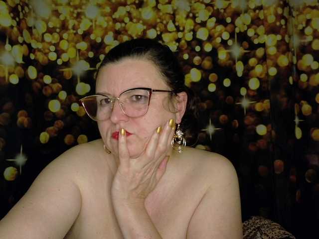 Yanikkka's BongaCams show and profile