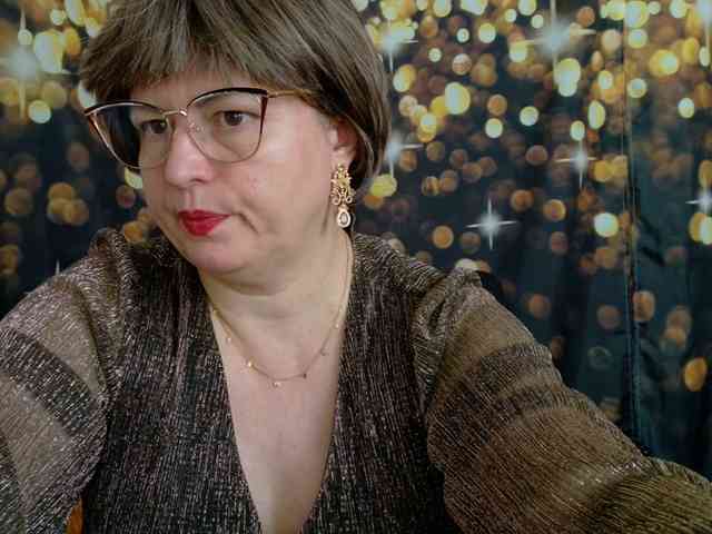 Golden_Lady webcam