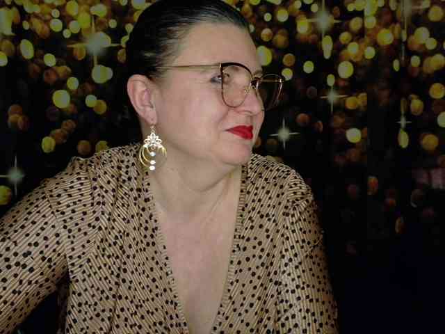 Golden_Lady webcam