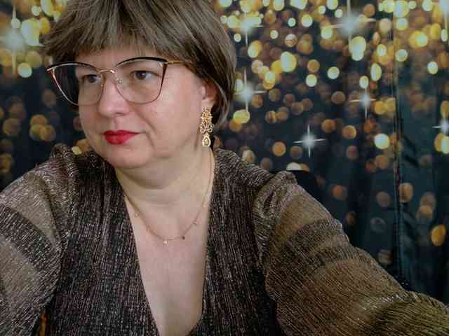 Golden_Lady webcam
