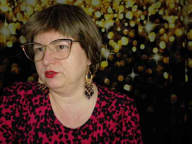 Golden_Lady webcam
