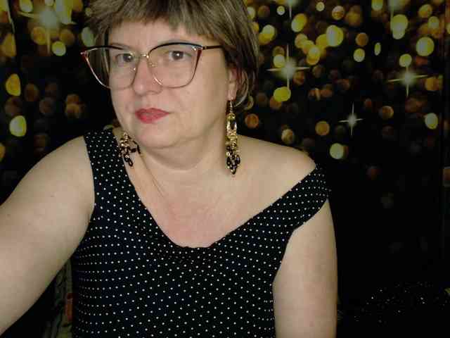 Golden_Lady webcam