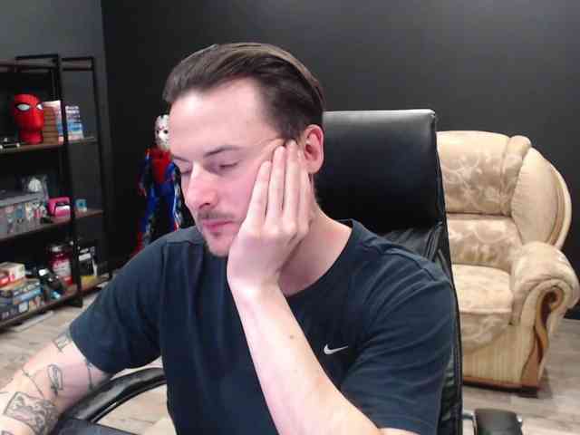 MihasikD Live Webcam on BongaCams