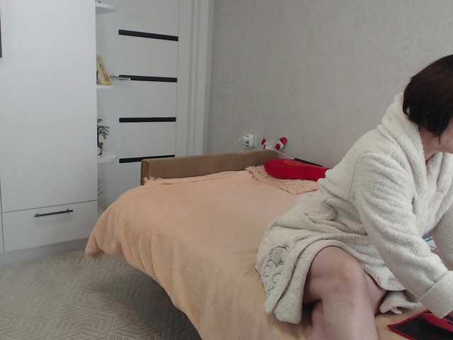 TinaaHott's BongaCams show and profile