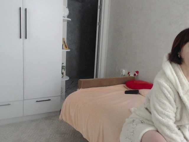 TinaaHott's BongaCams show and profile