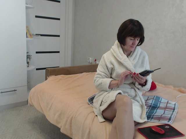 TinaaHott's BongaCams show and profile