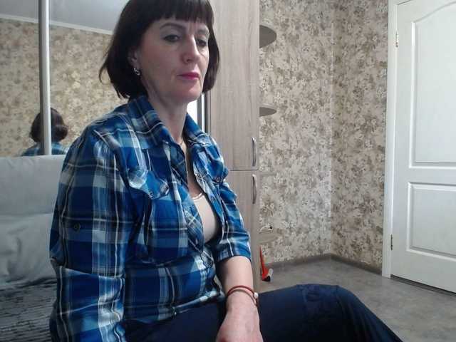 TinaaHott's BongaCams show and profile