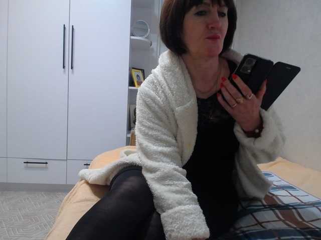 TinaaHott's BongaCams show and profile