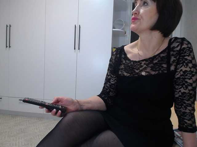 TinaaHott's BongaCams show and profile