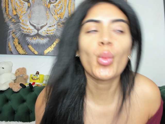 SweetPrya's BongaCams show and profile