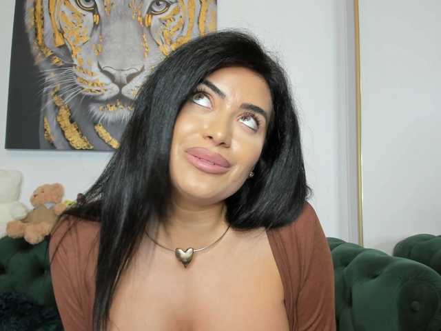 sweetprya live sex show