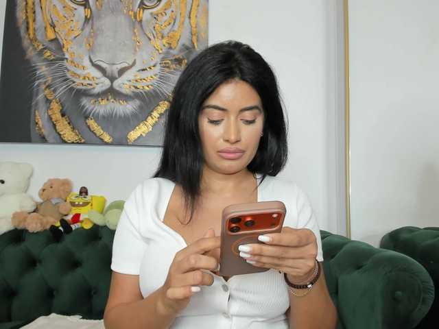 SweetPrya's BongaCams show and profile