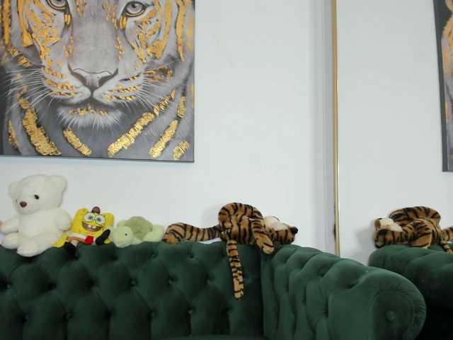 SweetPrya Nude Live Sex Shows