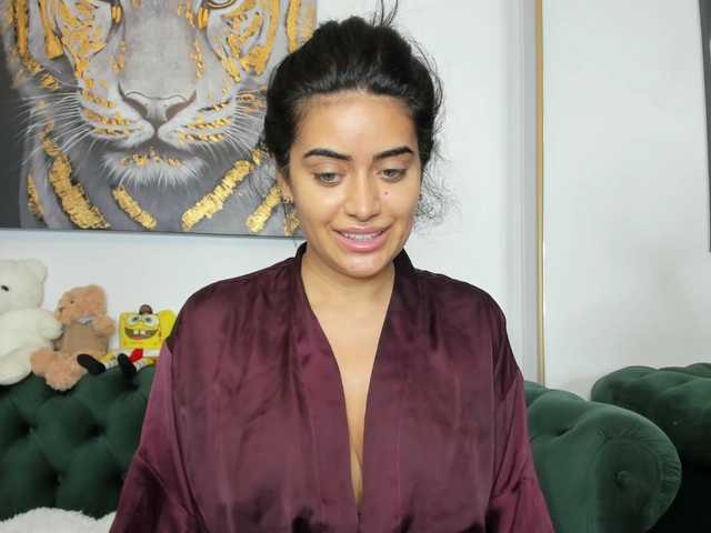 SweetPrya's BongaCams show and profile