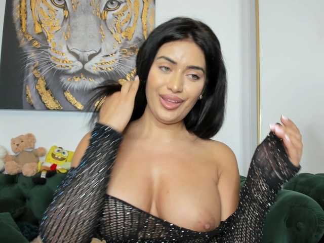 SweetPrya's BongaCams show and profile