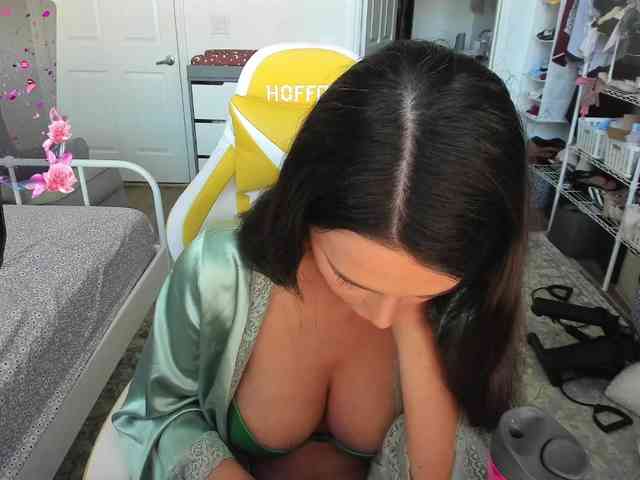 SweetButtocks webcam