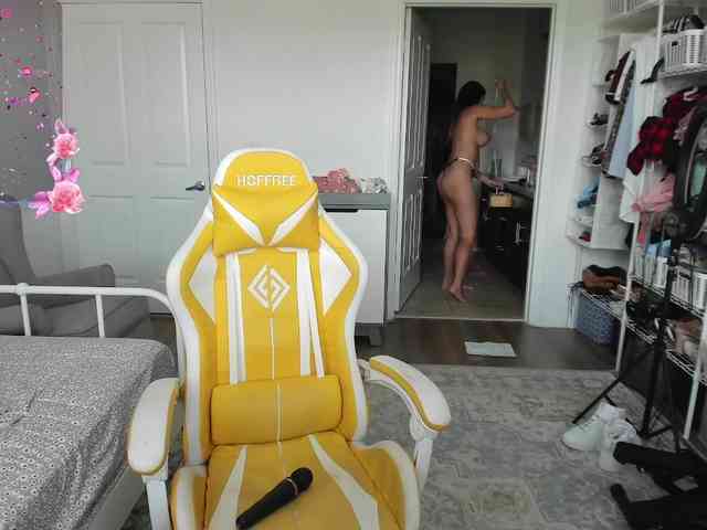 SweetButtocks webcam