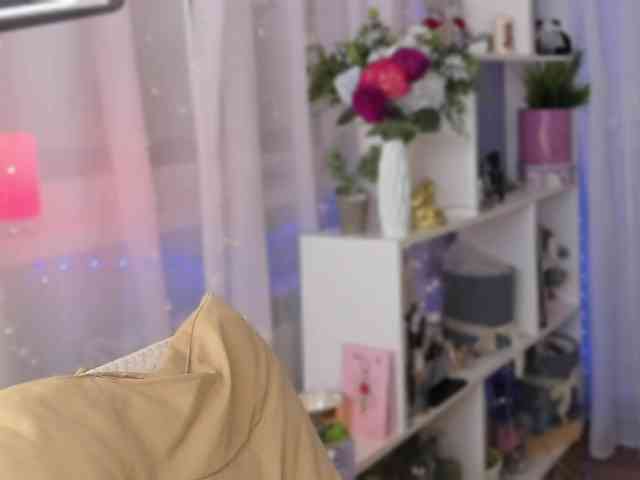 Daisy-777- webcam