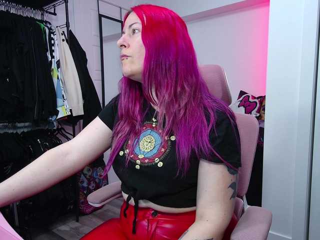 gennyrock's BongaCams show and profile