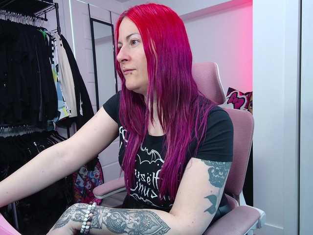 gennyrock's BongaCams show and profile