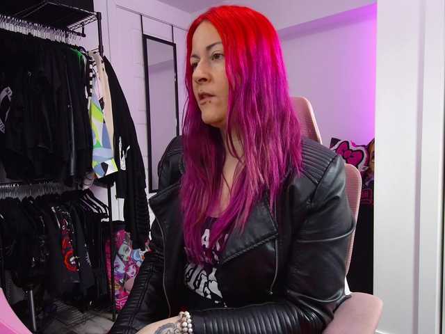 gennyrock's BongaCams show and profile