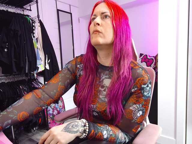 gennyrock's BongaCams show and profile