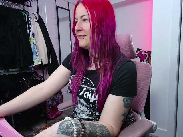 gennyrock's BongaCams show and profile