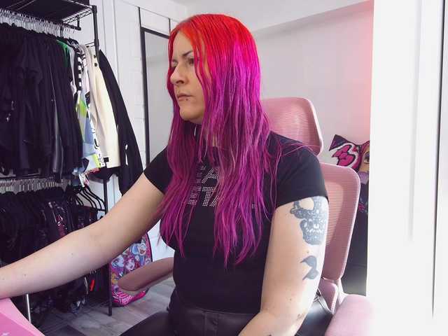 gennyrock's BongaCams show and profile