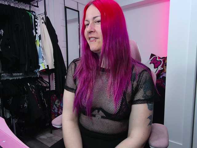 gennyrock est une amatrice française qui propose des vidéos amateur sur BongaCams. Les tags indiqués par gennyrock sur le site de vidéos prono amateur sont : White/Caucasian,Redhead,Hairy,