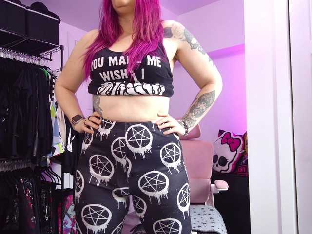 gennyrock's BongaCams show and profile