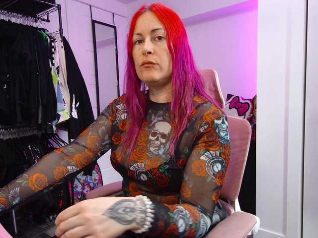 gennyrock's BongaCams show and profile