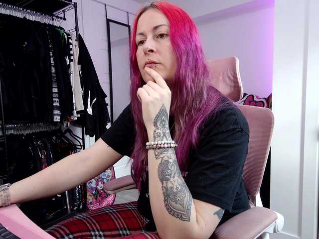 gennyrock's BongaCams show and profile