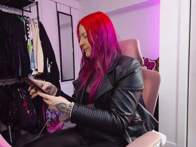 gennyrock's BongaCams show and profile