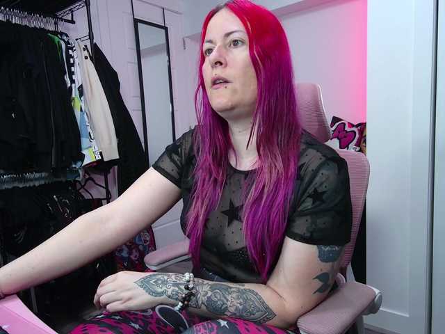 gennyrock's BongaCams show and profile