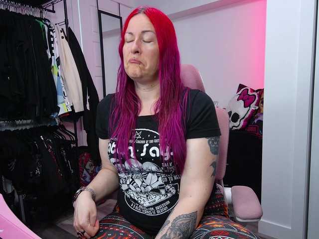 gennyrock's BongaCams show and profile