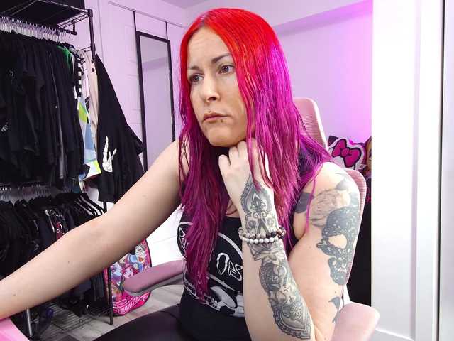 gennyrock's BongaCams show and profile