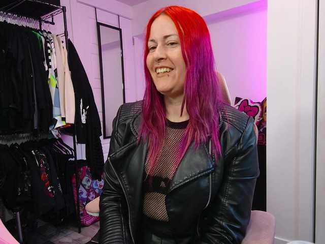 gennyrock's BongaCams show and profile