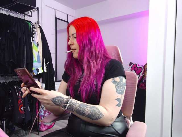 gennyrock's BongaCams show and profile