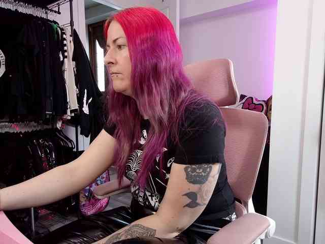 amateur nude live Gennyrock