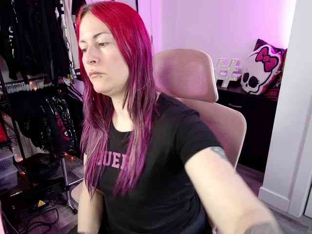 gennyrock Live Webcam on BongaCams