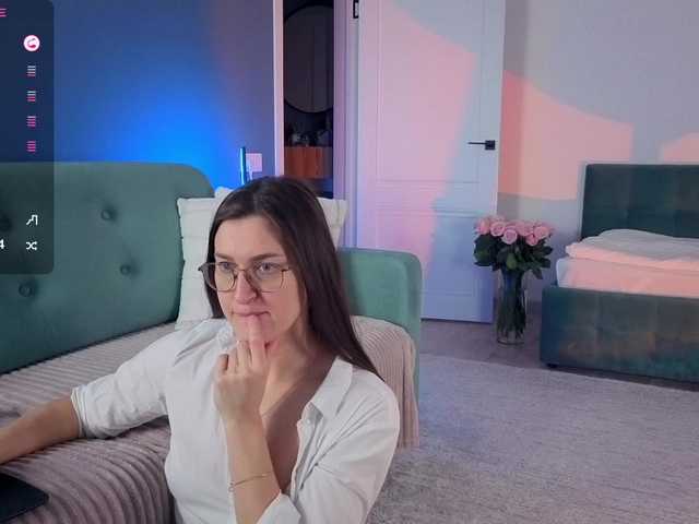 wowpups's BongaCams show and profile