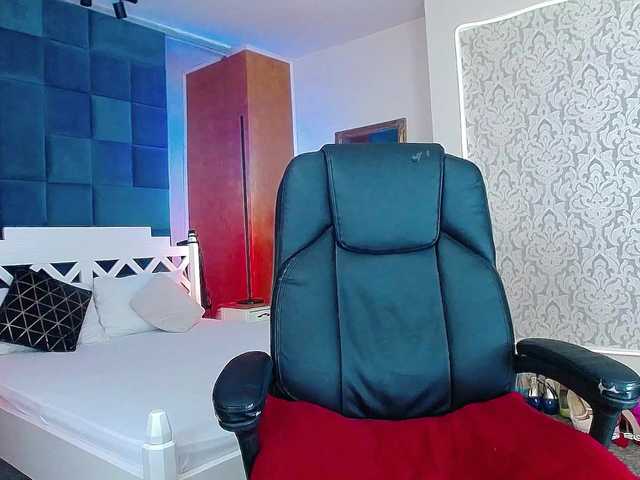 Miss-Kora's BongaCams show and profile