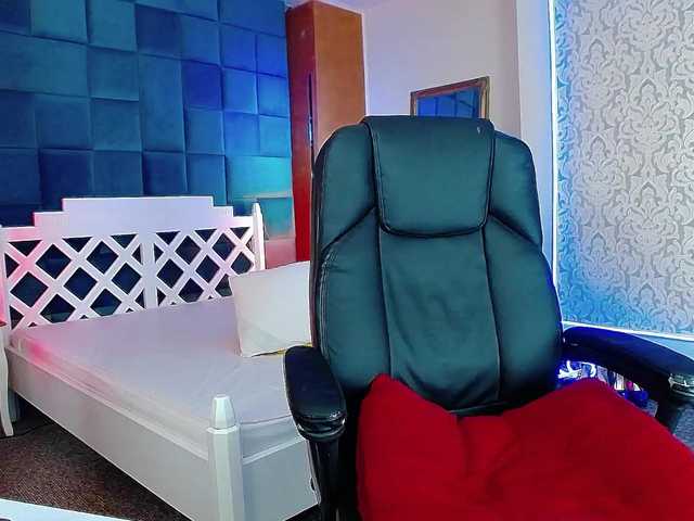 Miss-Kora's BongaCams show and profile