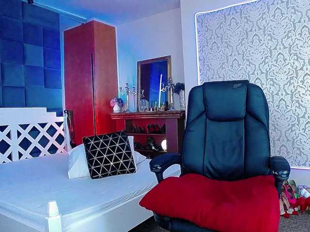 Miss-Kora's BongaCams show and profile