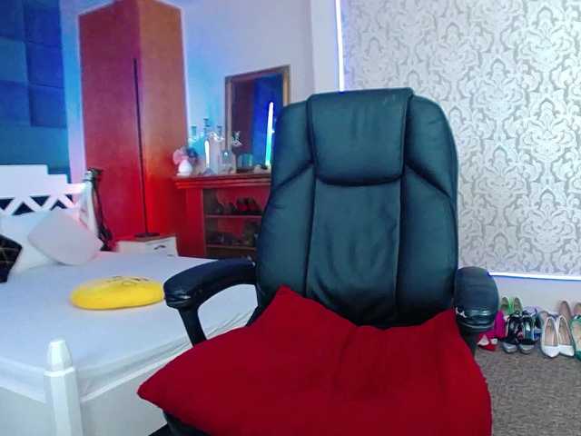 Miss-Kora's BongaCams show and profile