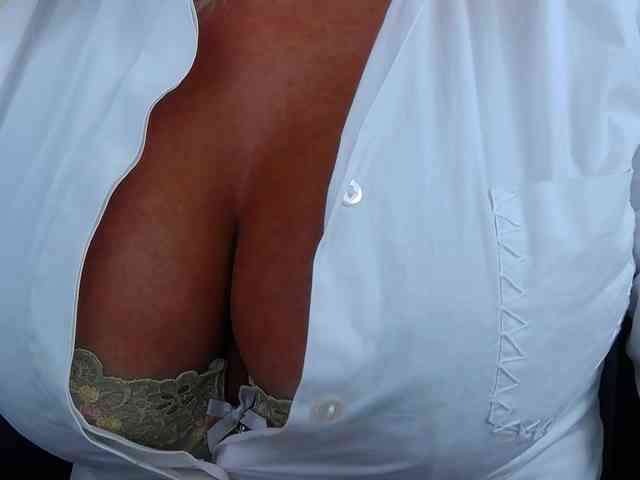 Miss-Kora webcam