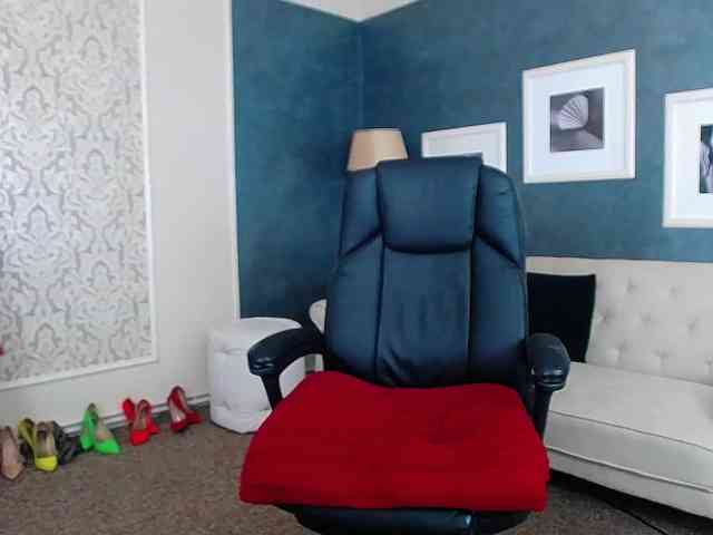 Miss-Kora webcam