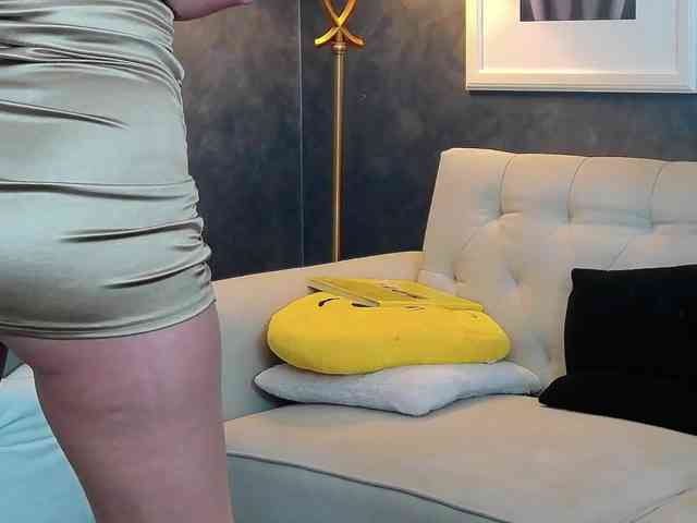 Miss-Kora webcam
