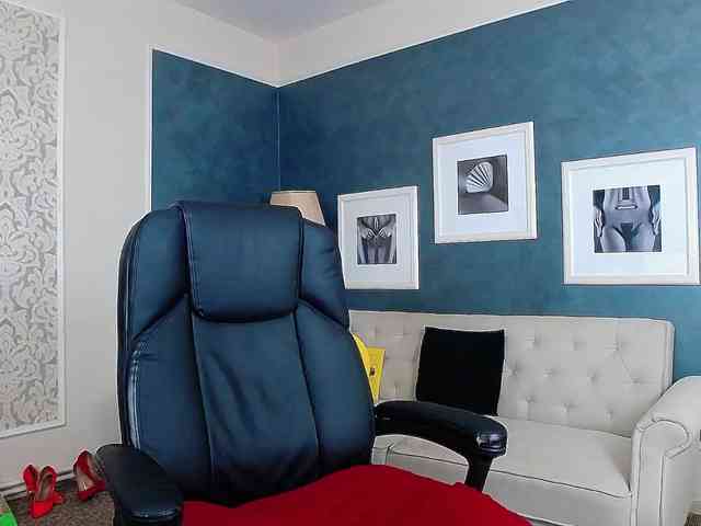 Miss-Kora webcam
